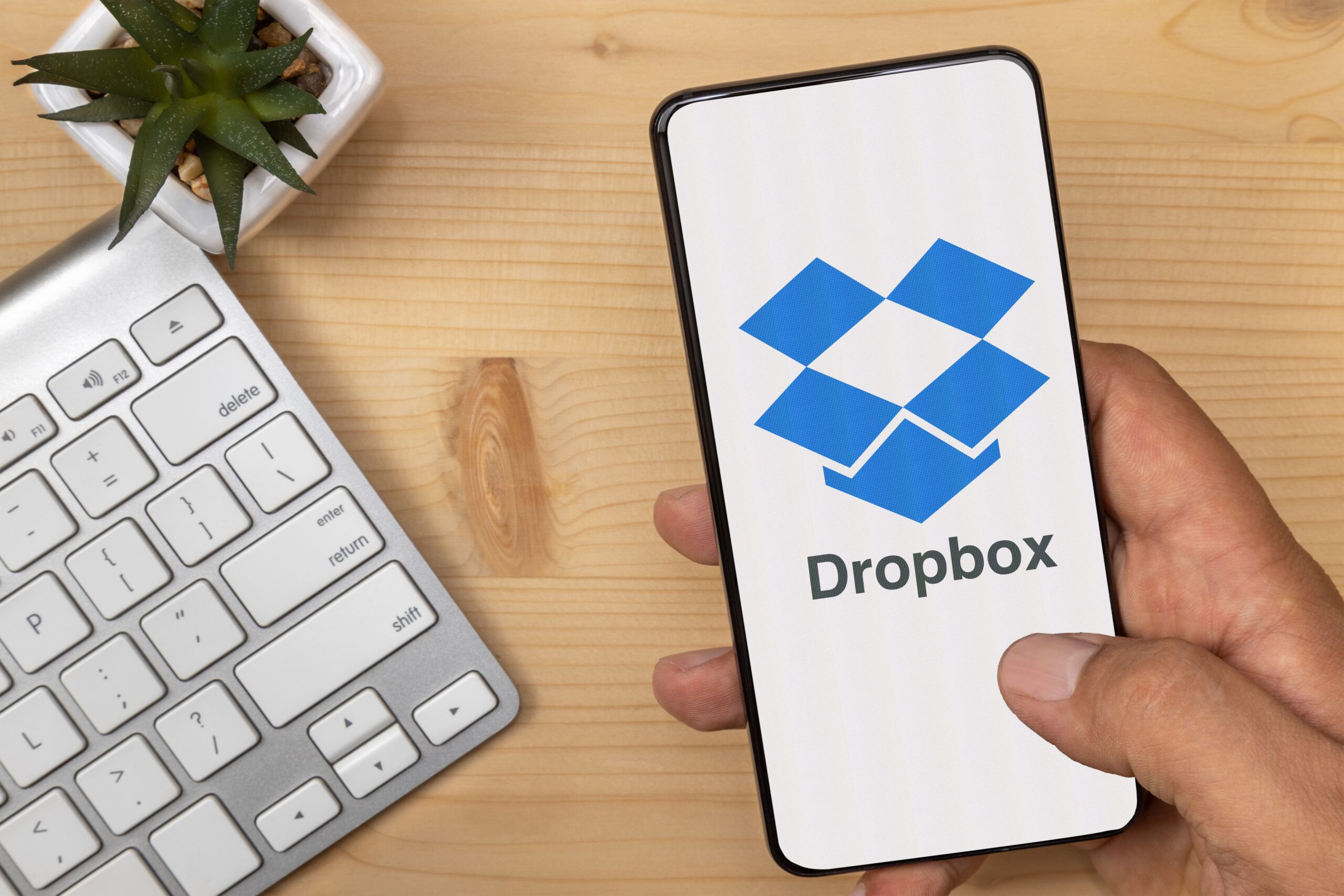 Dropbox for Business vs Free